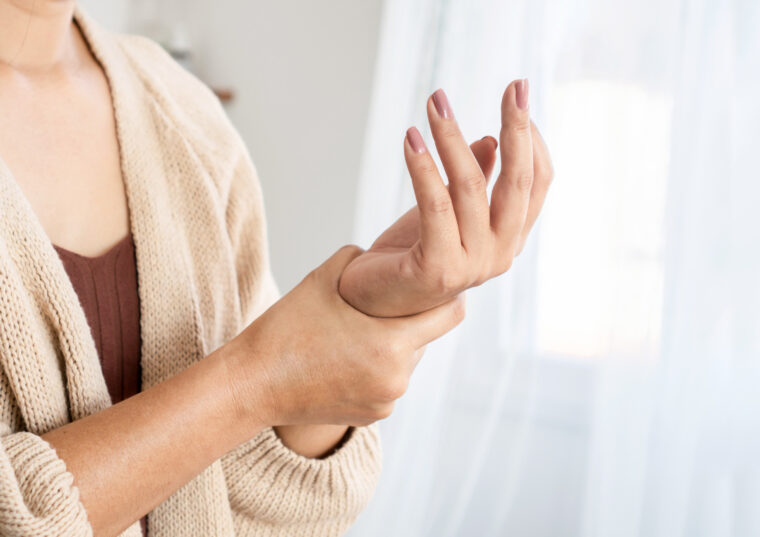 揉むのはNG？腫れ上がった手首のトンネルを傷つけずに上流を緩める『前腕ふんわりリリース』の全貌